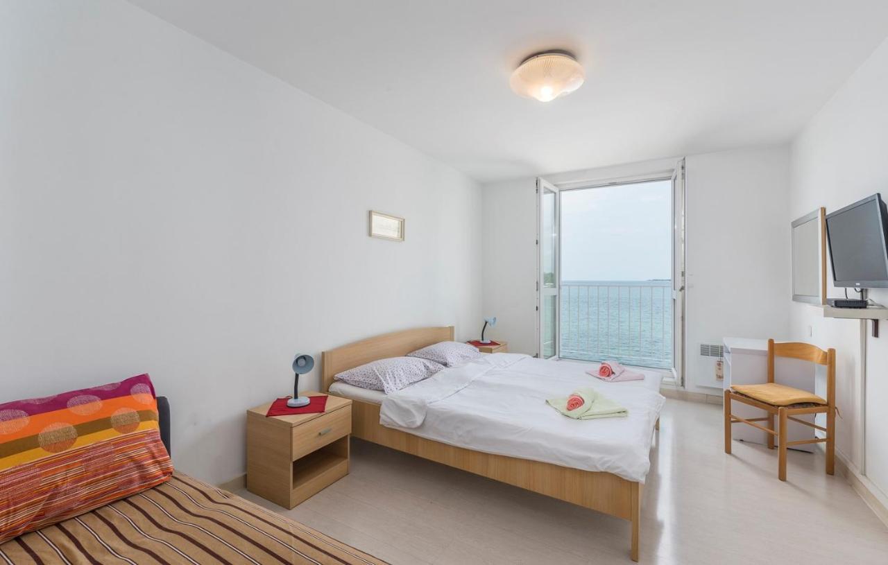 Peskera Apartments Tomicic Porec Exterior photo